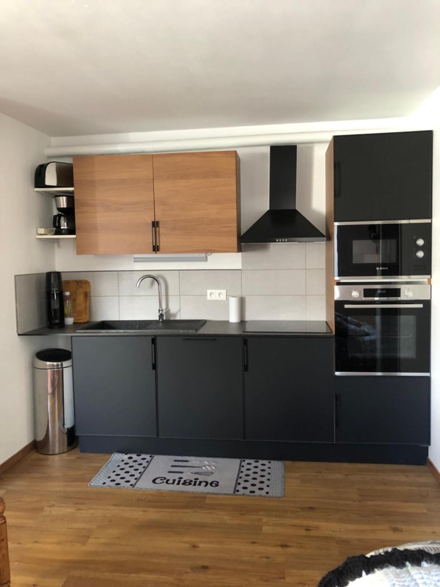 Location Studio De 2 - 4 Personnes Hautecour  外观 照片